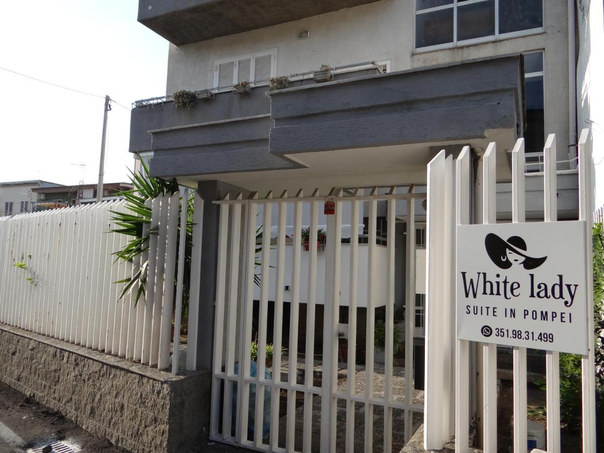 White Lady B&B Pompeia Exterior foto